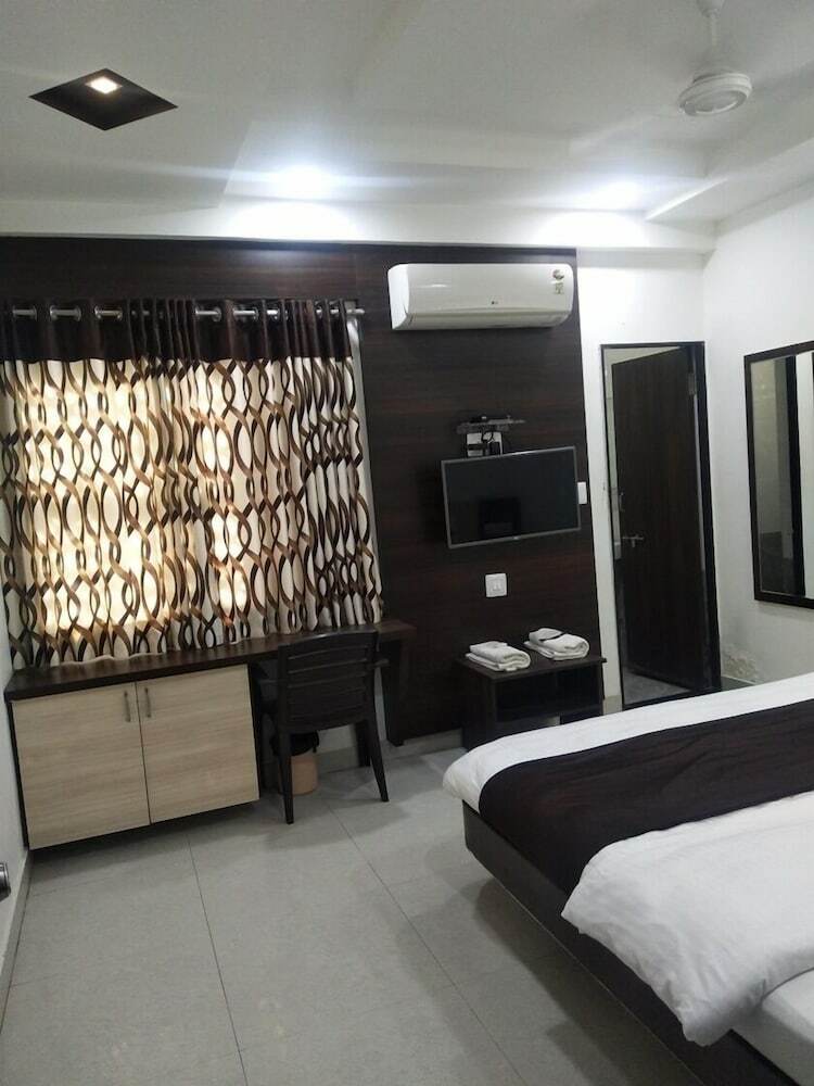 Hotel Shree Vallabh