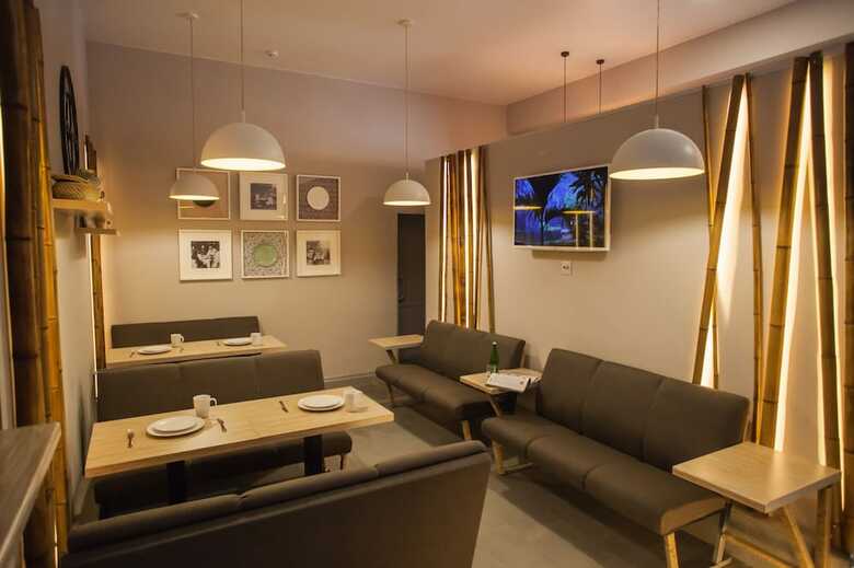 Metro Hotel