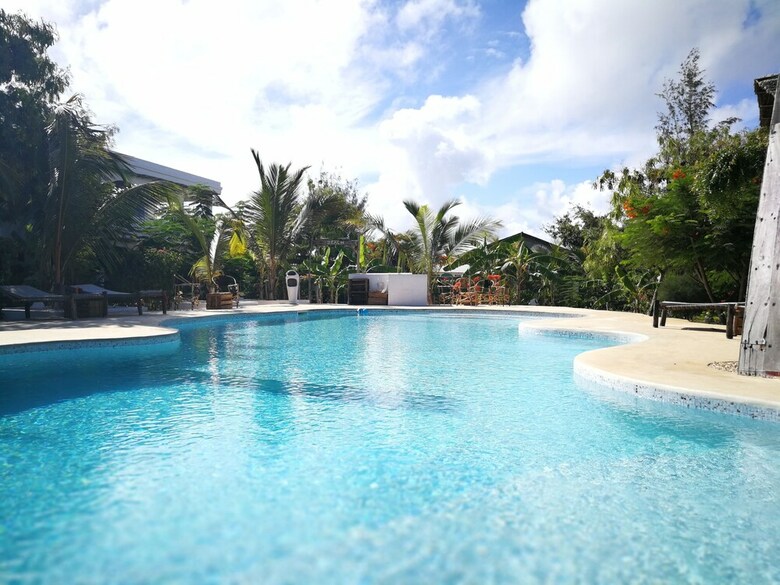 Apartamentos Breeze Residence