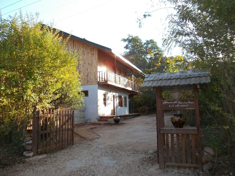 Bed & Breakfast Thitaw Lay House B & B