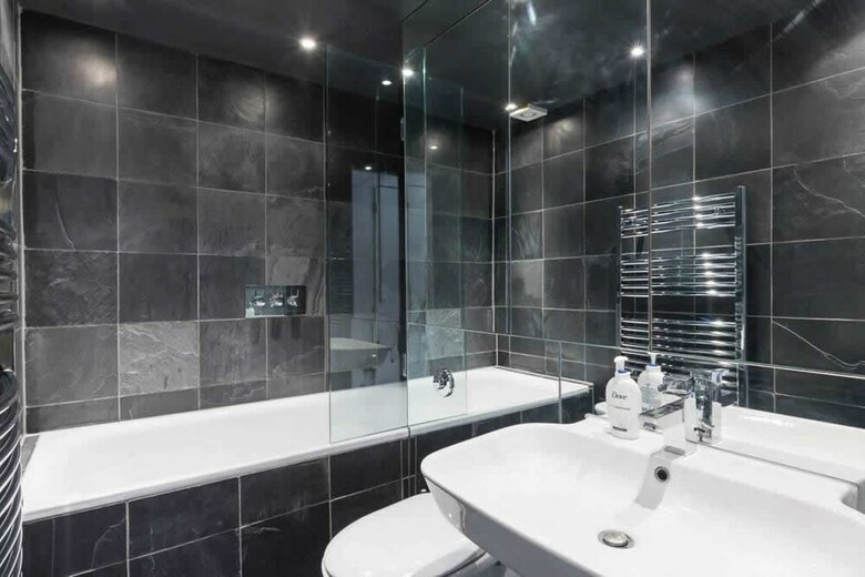 Comfortable Apartment Earls Court