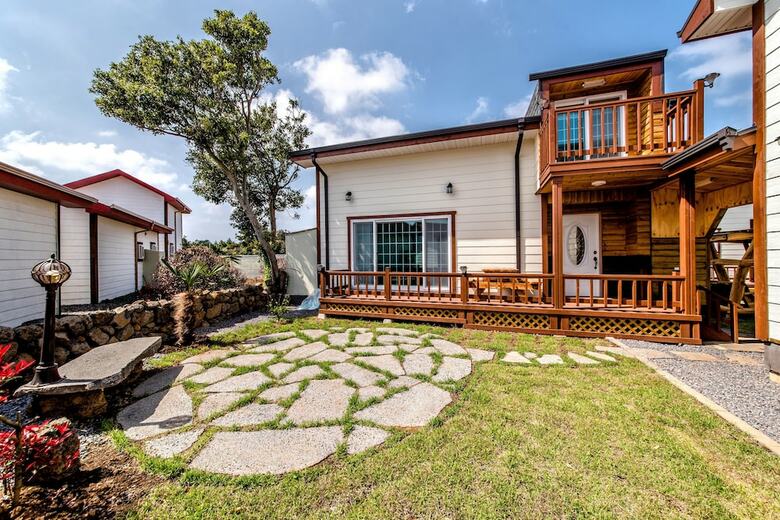 Hotel Dreaming Jeju Pension