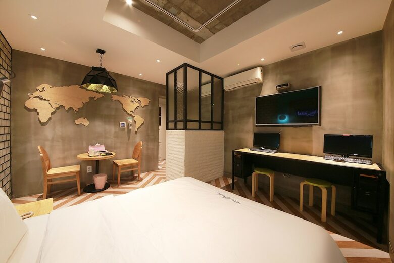 Hotel Bella