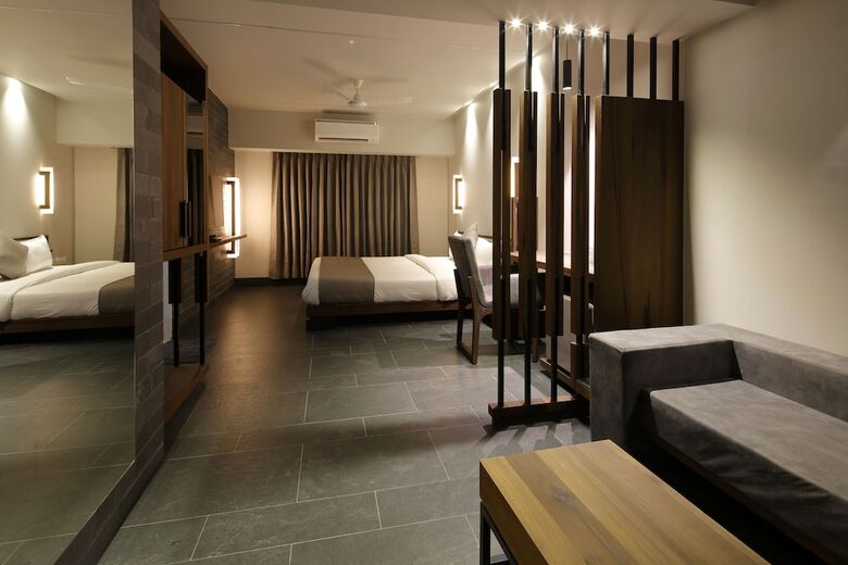 Hotel Carrefour