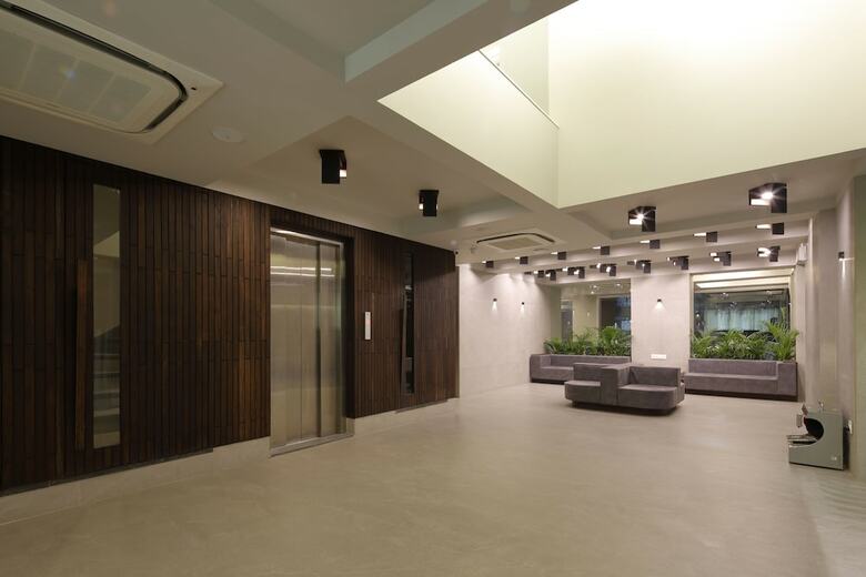 Hotel Carrefour