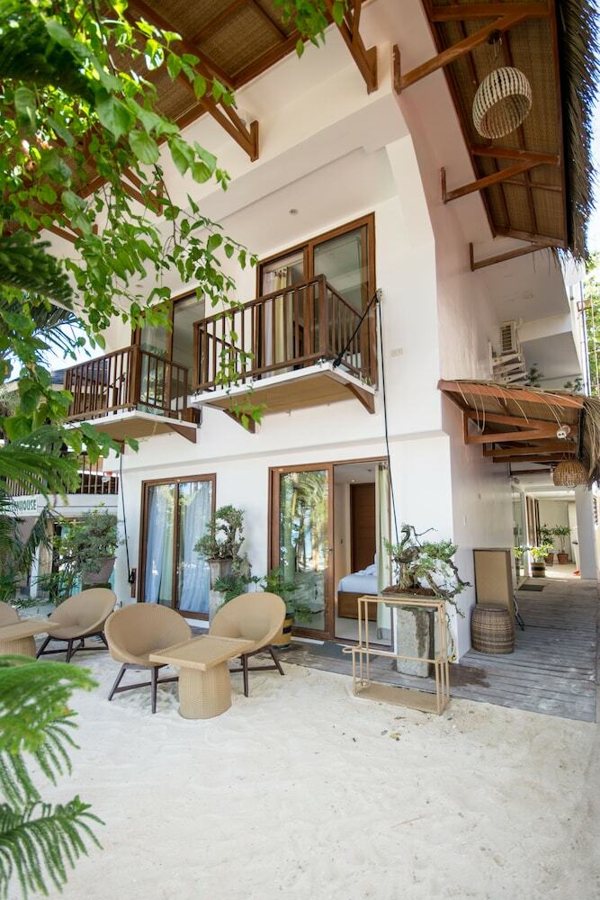 Hotel La Banca House Boracay