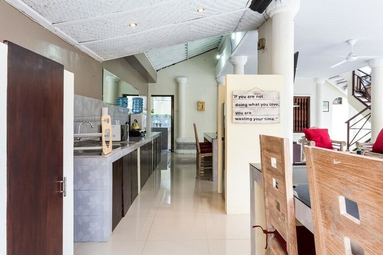 Bed & Breakfast Seminyak Hideaway Villa