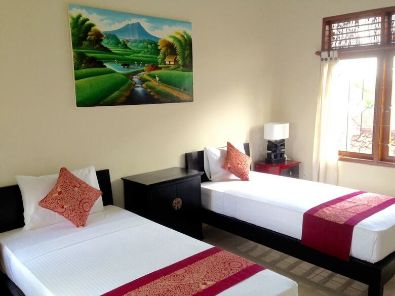 Bed & Breakfast Seminyak Hideaway Villa