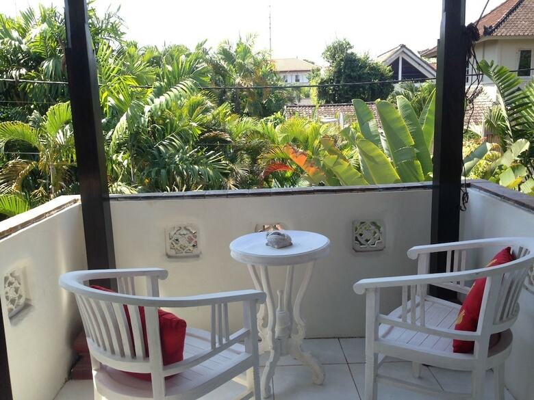 Bed & Breakfast Seminyak Hideaway Villa
