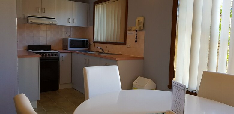 Colonial Motel And Serviced Apartments