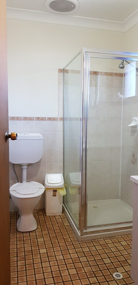 Colonial Motel And Serviced Apartments