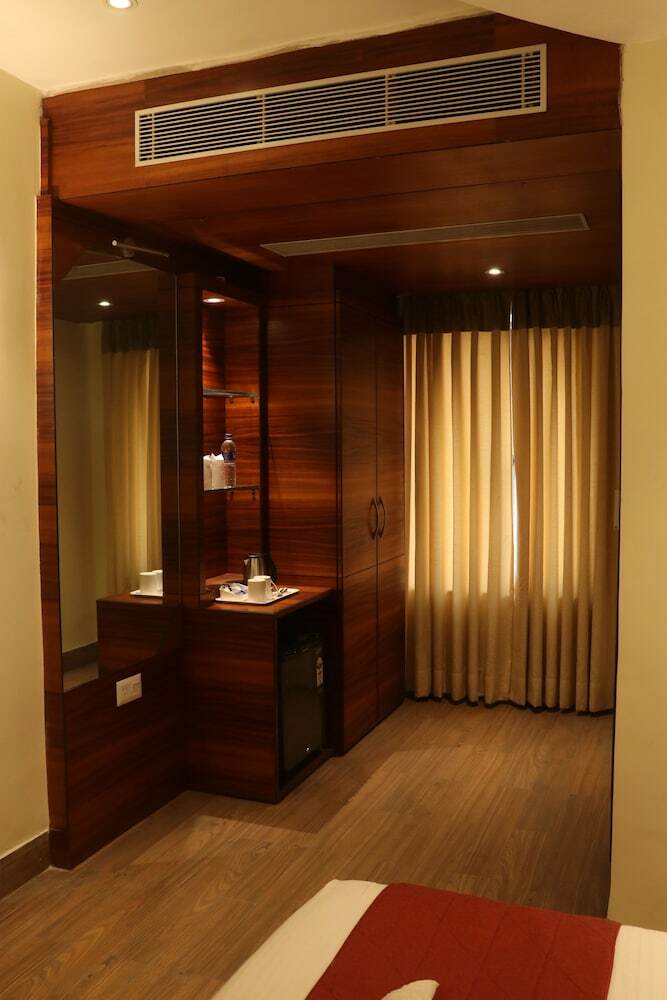 Kings Crown Hotel- Saltlake