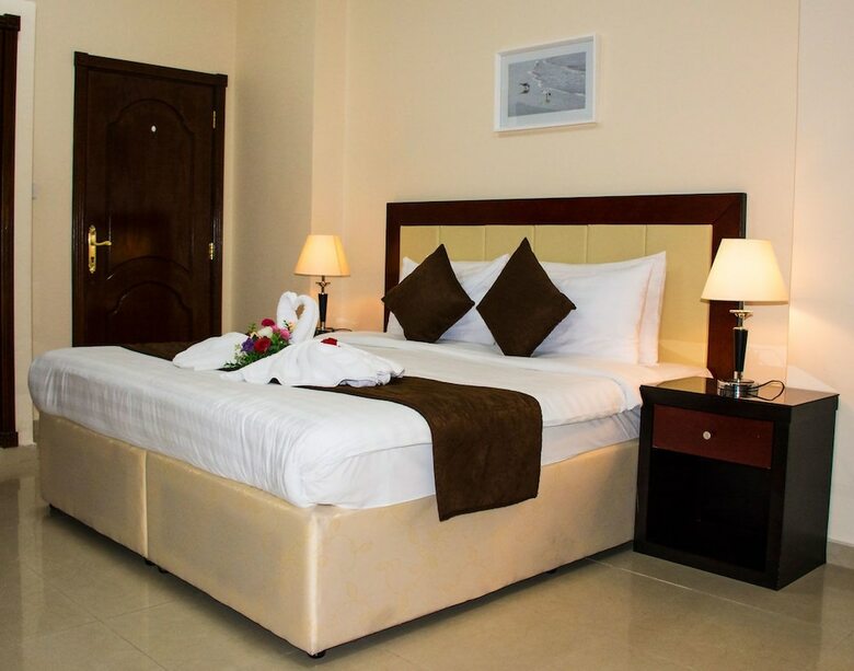 Aparthotel President Suites