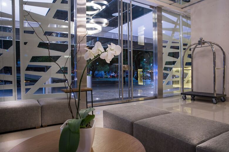 Hotel Howard Johnson Plaza By Wyndham Buenos Aires