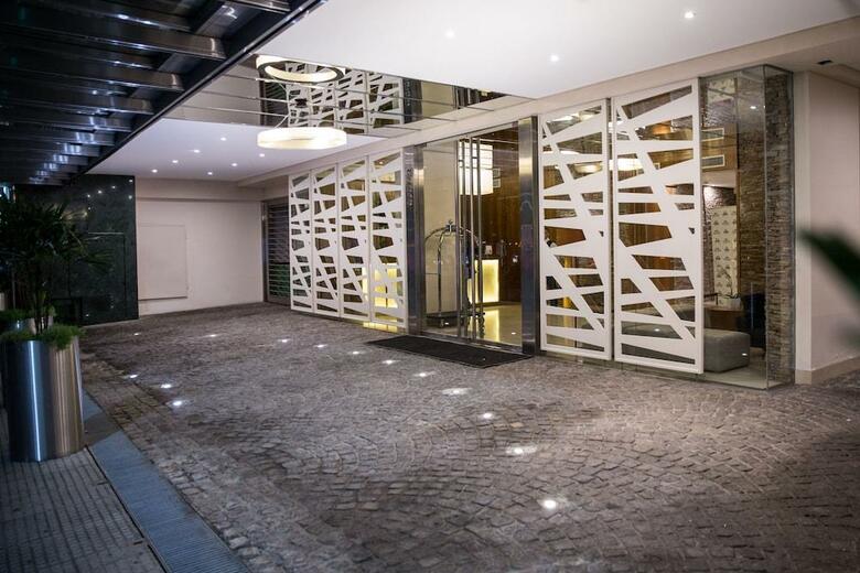 Hotel Howard Johnson Plaza By Wyndham Buenos Aires