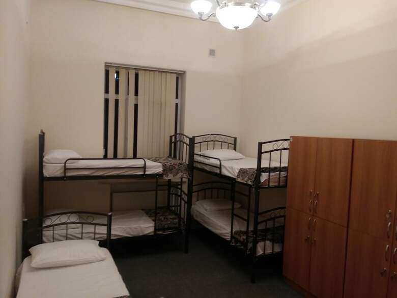 Hostal Europe Pak Hostel