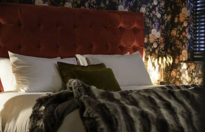 Lock & Key Hotel