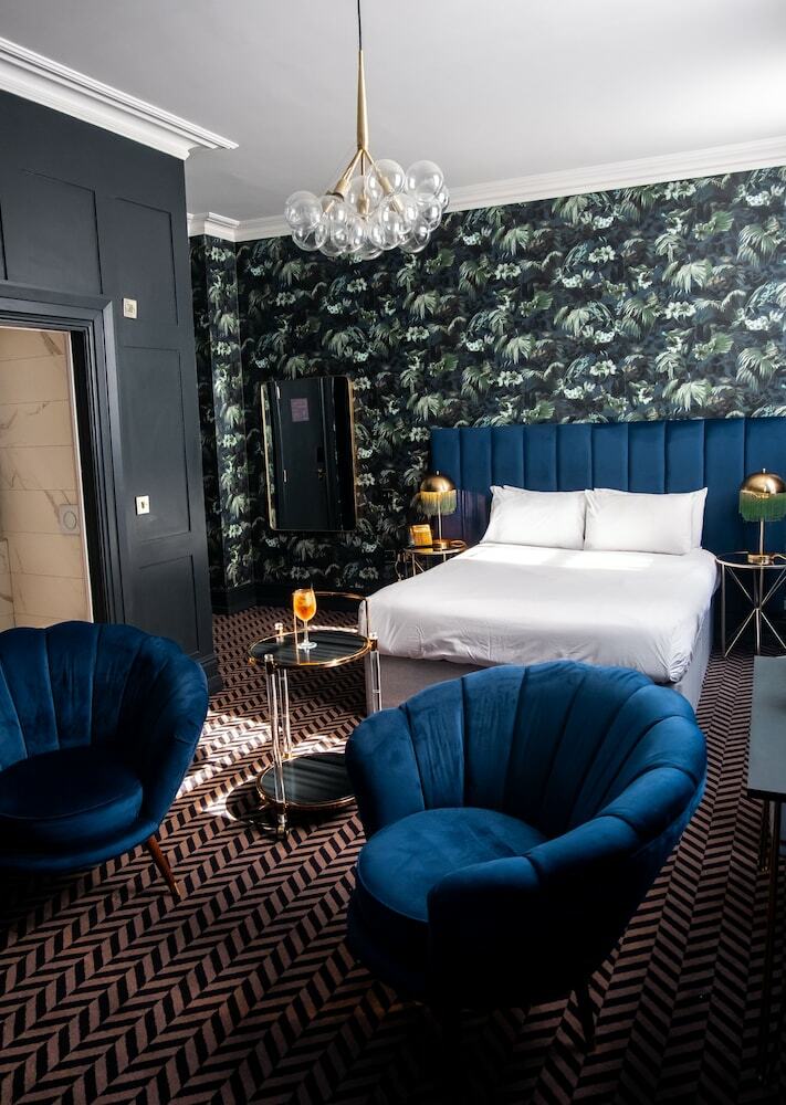 Lock & Key Hotel