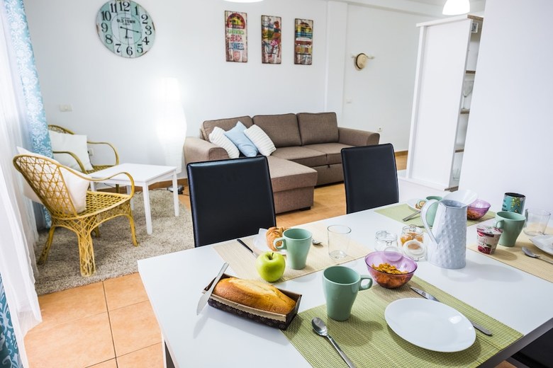 Italian Style 2 Bedrooms Apartment