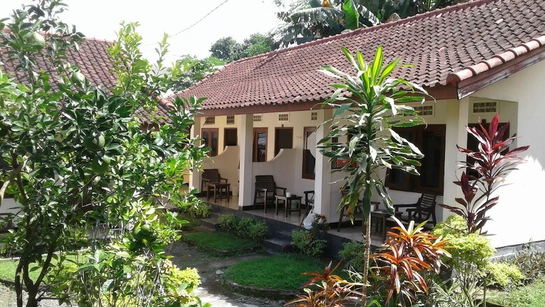 Hotel Indah Homestay