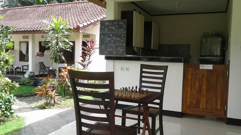Hotel Indah Homestay