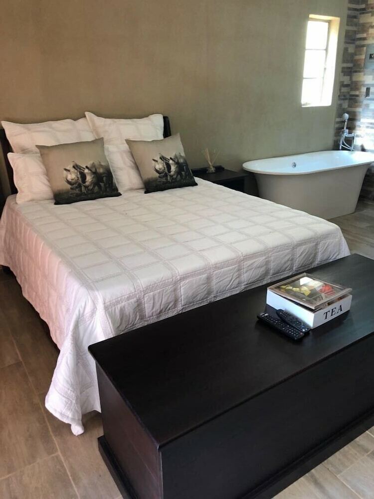 Bed & Breakfast Khuvena Guest House