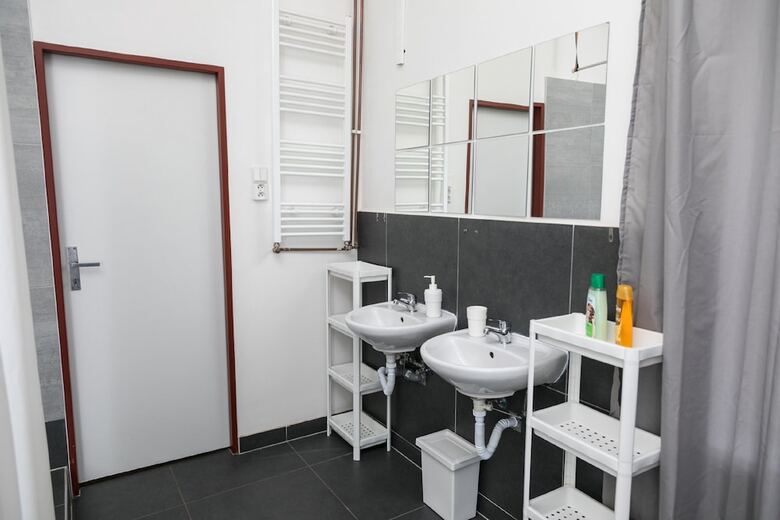 Welcome Apartment On V Tunich