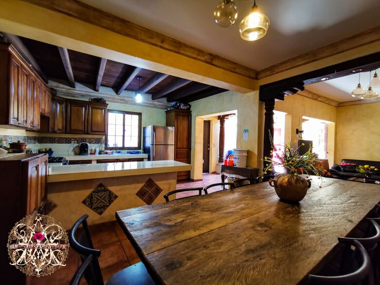 Bed & Breakfast Central Bougainvillea