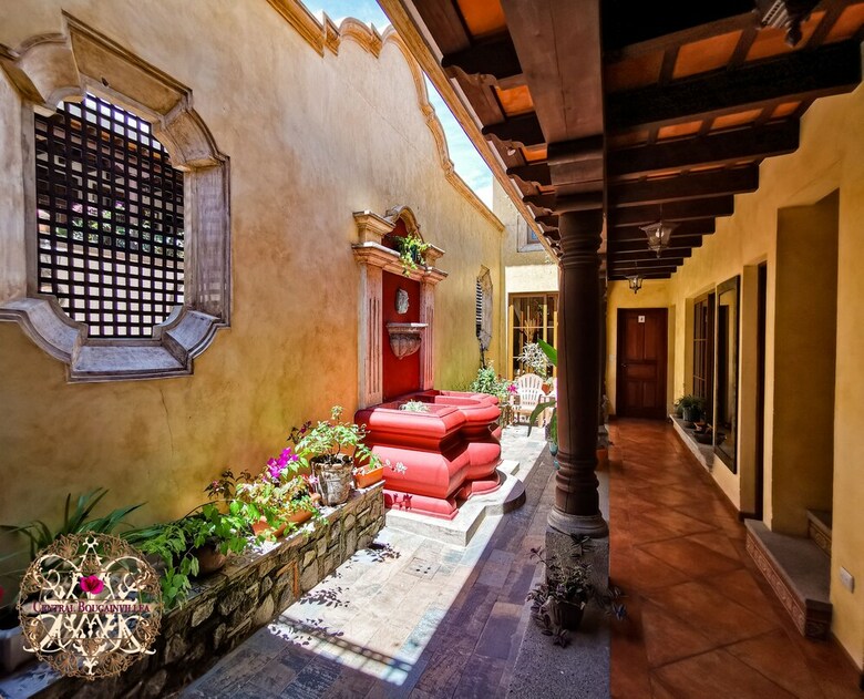 Bed & Breakfast Central Bougainvillea
