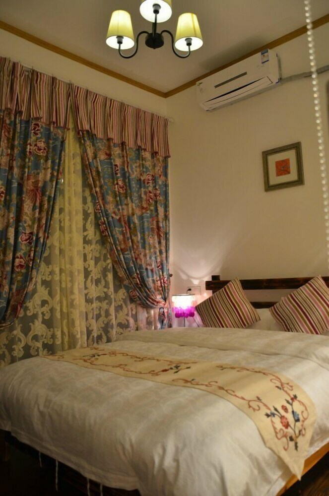 Hotel Dream Garden Inn