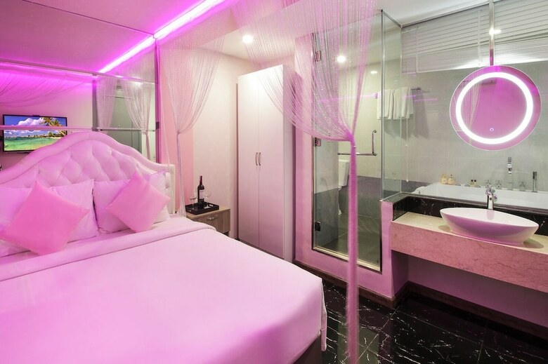 Cupid Hotel