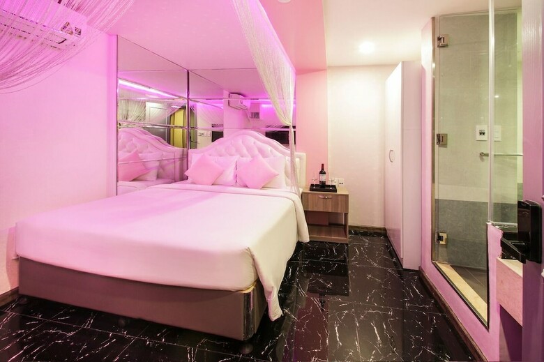 Cupid Hotel
