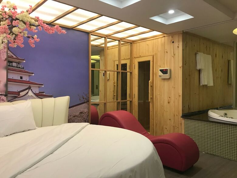 Cupid Hotel