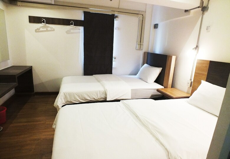 Hostal 09 Hostel