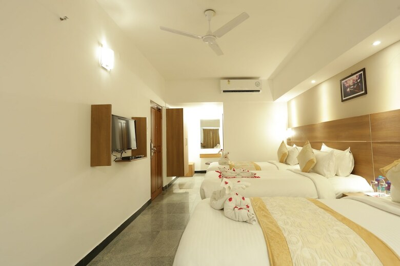 Zip By Spree Hotel Mangala International