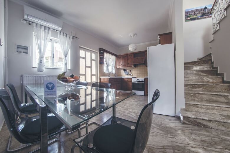 Apartamentos Rarakos Houses