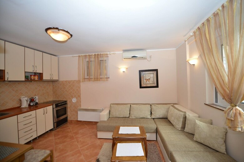 Apartments M&t