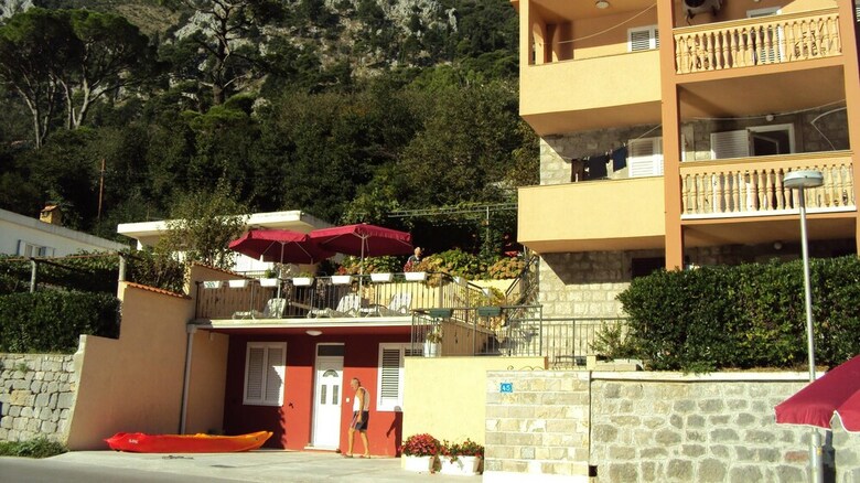 Apartments M&t