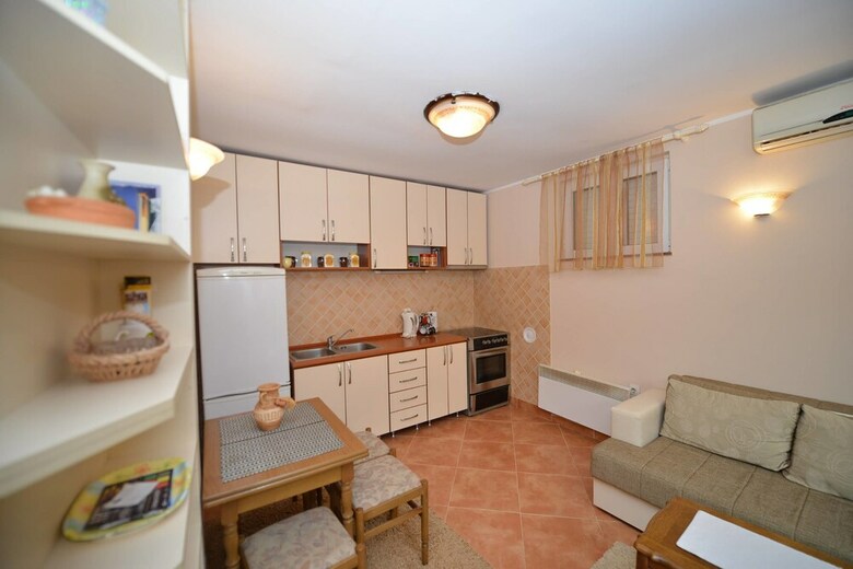 Apartments M&t