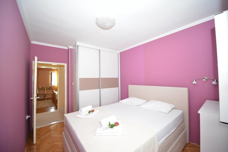Apartments M&t