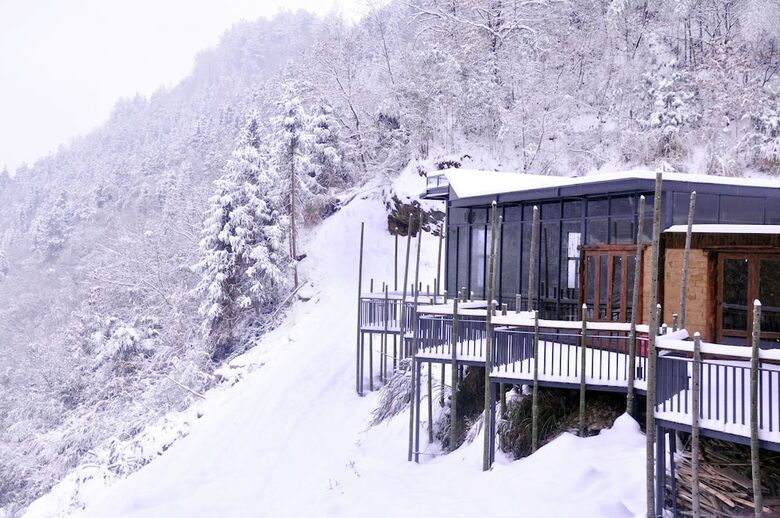 Homeward Mountain Hotel