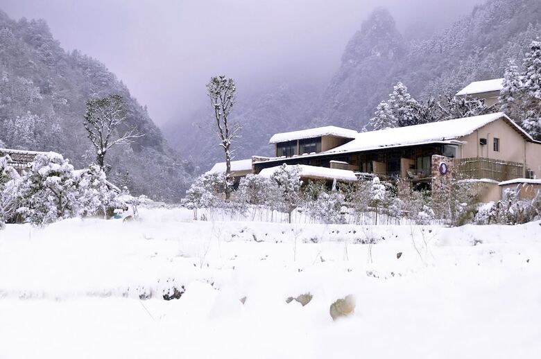 Homeward Mountain Hotel