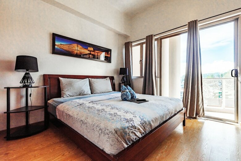 Cedar Peak Condo Near Session Road