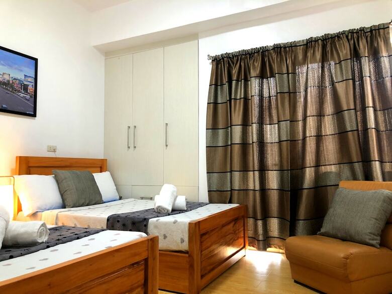 Cedar Peak Condo Near Session Road