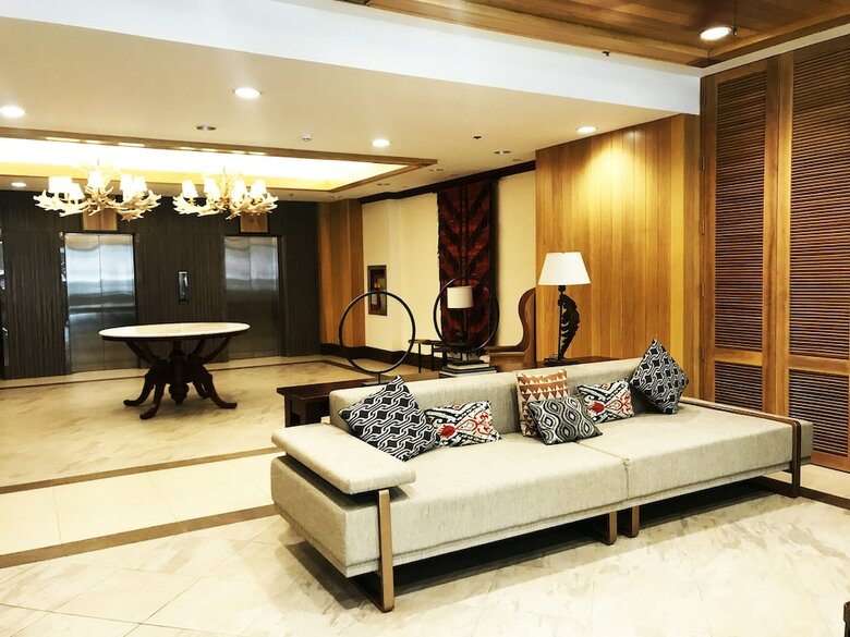 Cedar Peak Condo Near Session Road