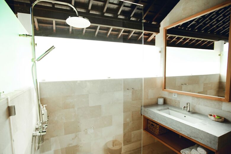 Hostal Wave House Surf Camp