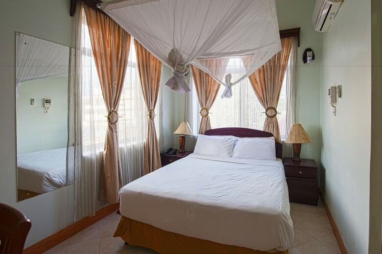 Jevas Hotel
