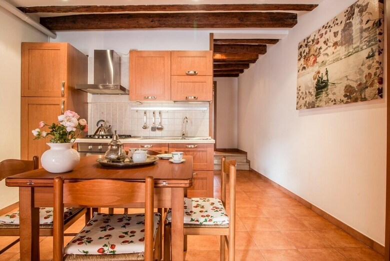 Venice Canal View Boutique Apartment