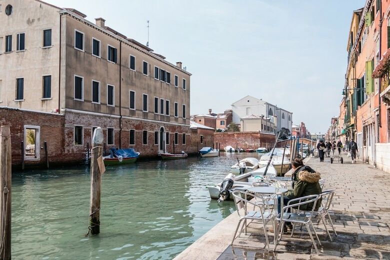 Venice Canal View Boutique Apartment