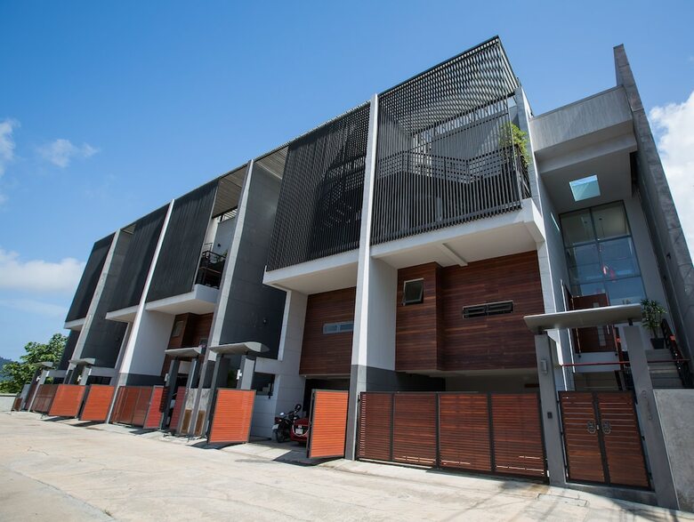 Aqua Villa A.1 By Natthita